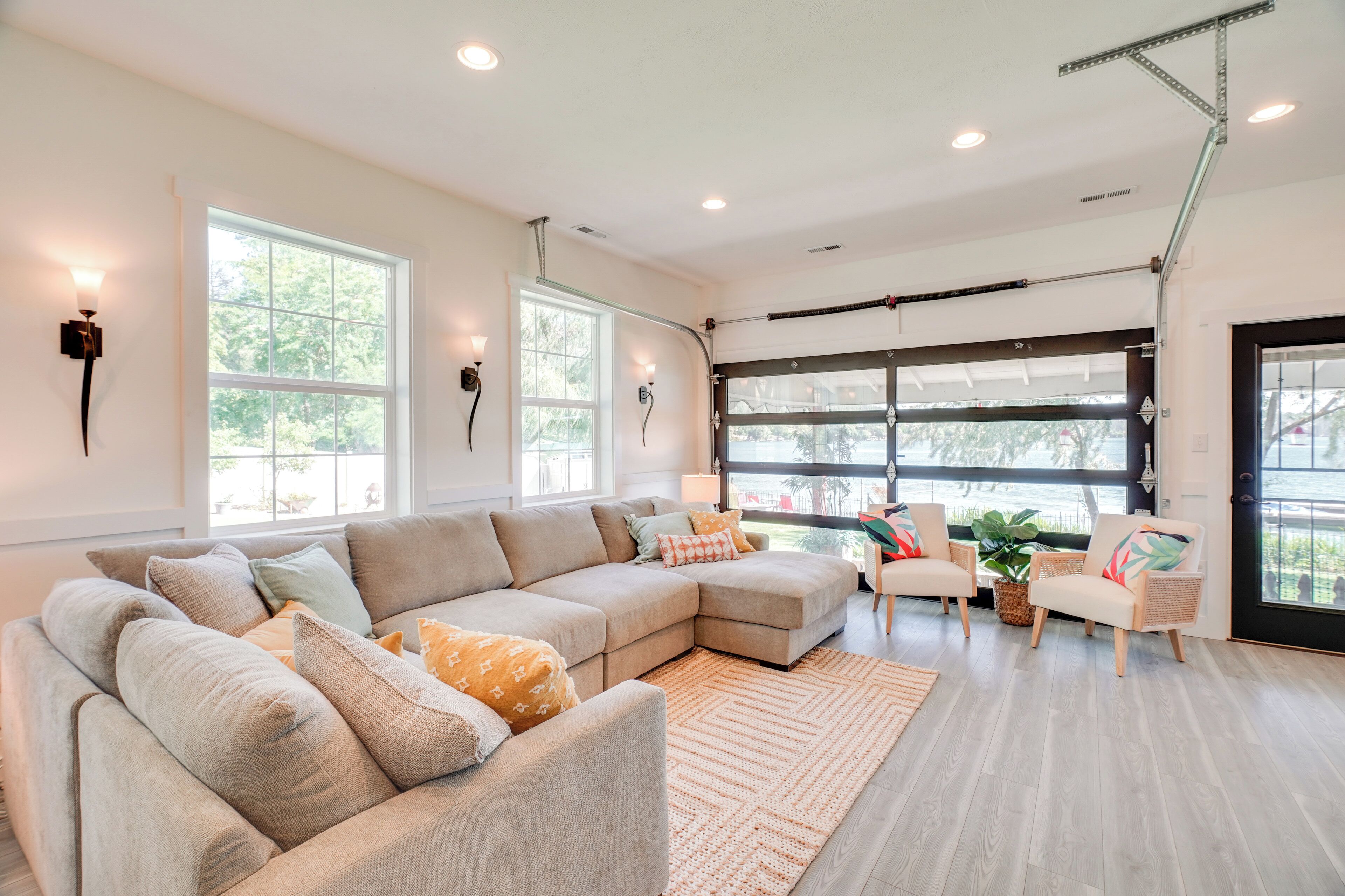 TV, fireplace, video games, DVD player