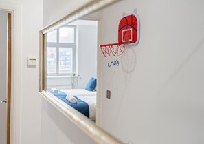 2 bedrooms, Internet
