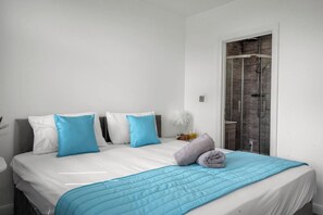 2 chambres, fer et planche Ă repasser, accĂšs Internet, draps fournis