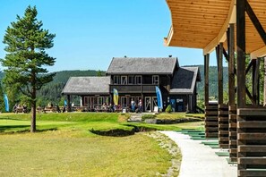 Rumah, 4 kamar tidur, teras, pemandangan gunung | Eksterior
