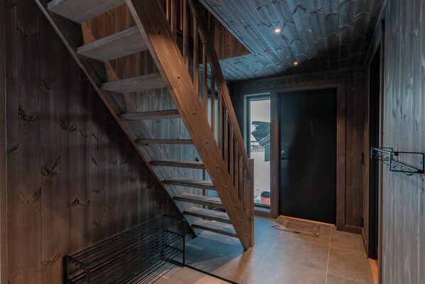 House, 4 Bedrooms, Terrace, Mountain View | Interior