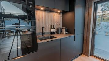 House, 4 Bedrooms, Terrace, Mountain View | Private kitchen
