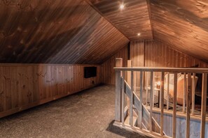 Interior - Ski Centre, Sauna, hot tub (Nes)