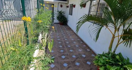 Krypto Casa con Bañera y Cocina