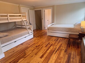 خدمة الإنترنت وملاءات أسرّة