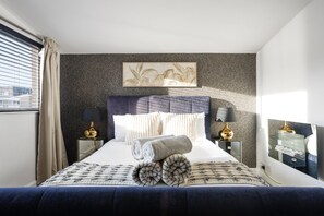 4 habitaciones, tabla de planchar con plancha y wifi gratis