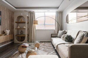 Televisión, chimenea