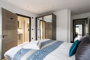 2 bedrooms, iron/ironing board, free WiFi, bed sheets - Delightful 2BR Flat | 12mins to Woodside Park | ST (London)