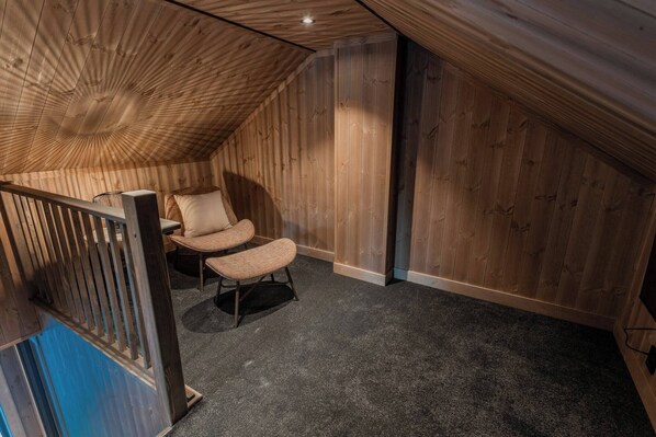 المنشأة من الداخل