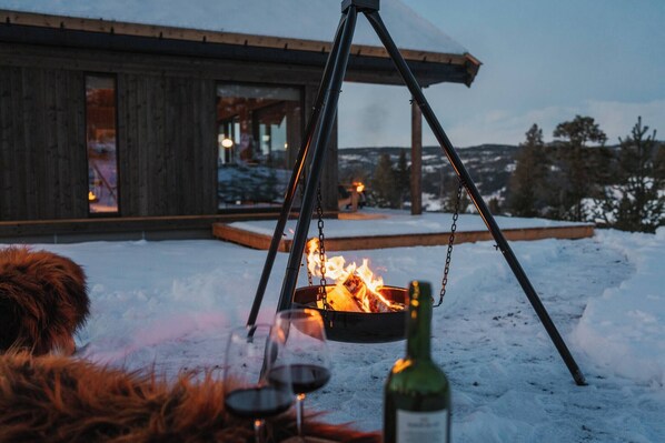 المنطقة المحيطة بالمنشأة