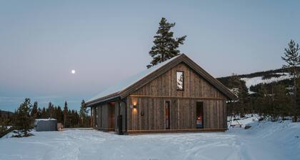 Tiur, Stylish new Cabin With hot tub