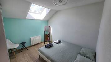 2 chambres, fer et planche Ă repasser, accĂšs Internet, draps fournis