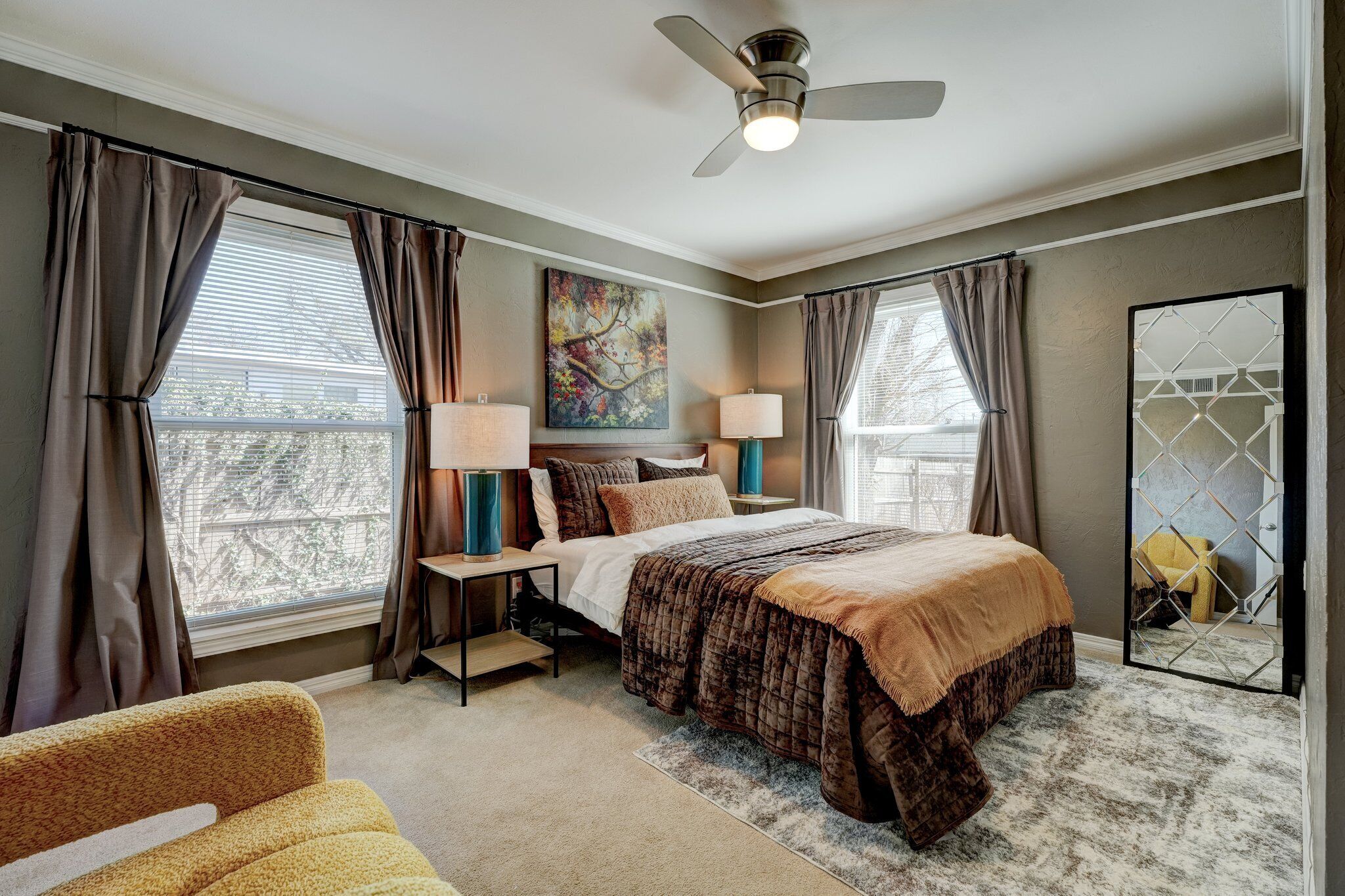 3 habitaciones, tabla de planchar con plancha y wifi gratis 