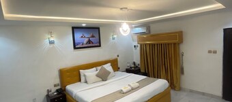 Maracanaluxury Hotel & Suites