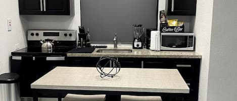 Microondas, horno y parrilla de estufa