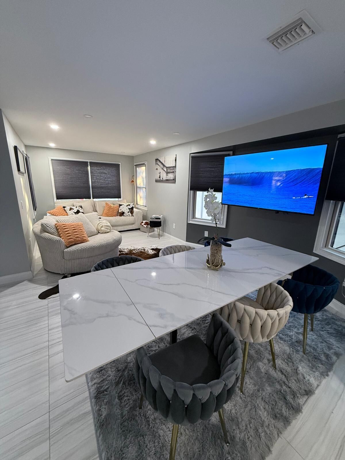 المنشأة من الداخل