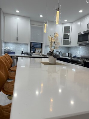 電子レンジ、オーブン、コ�ンロ、食器洗い機