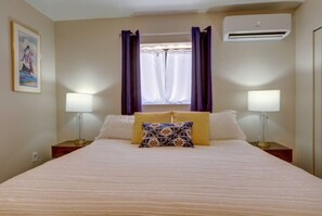 Iron/ironing board, travel cot, WiFi, bed sheets