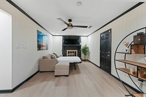 4 chambres, fer et planche à repasser, Wi-Fi gratuit, draps fournis