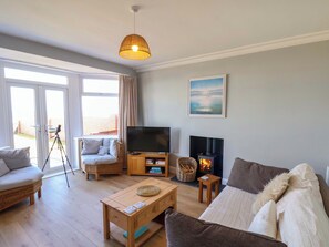 Living area - Floraville (Scarborough)