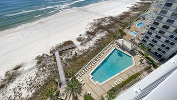 Apartamento Signature, 3 habitaciones, vistas a la playa, frente a la playa | Vistas del balcón