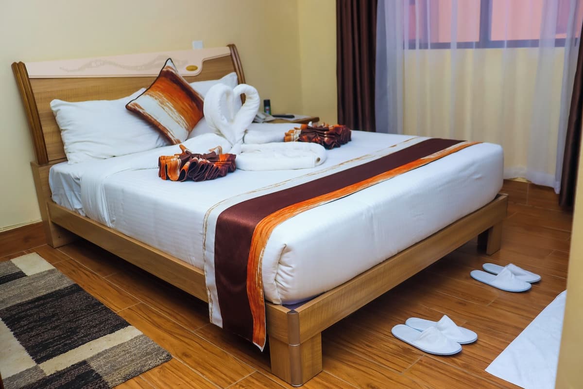 Free WiFi, bed sheets