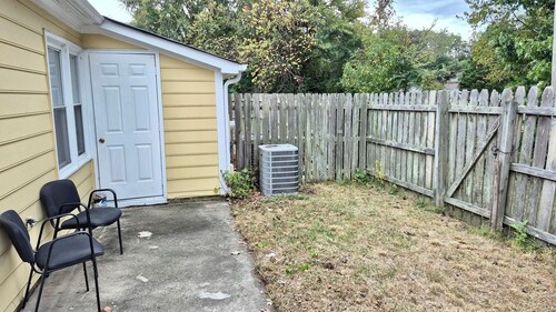 Stylish Townhome Guest Room with Guest Bath