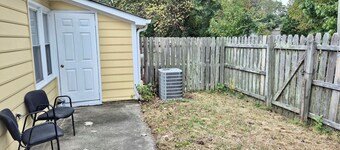 Stylish Townhome Guest Room with Guest Bath