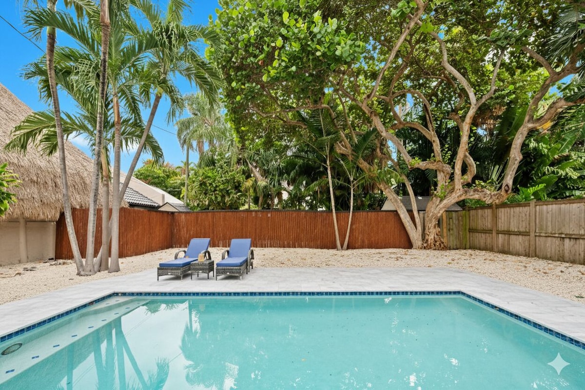 Maison des Isles – Elegant Las Olas Pool Home, Walk to Beach & Dining