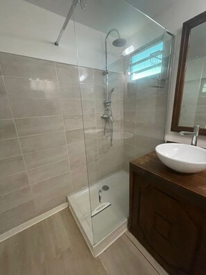 Towels, toilet paper