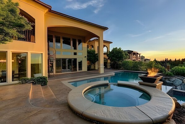 Comfort House | Pool