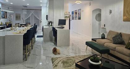 Beautiful 6 Room House - 10 Minutes from Disney World Parks