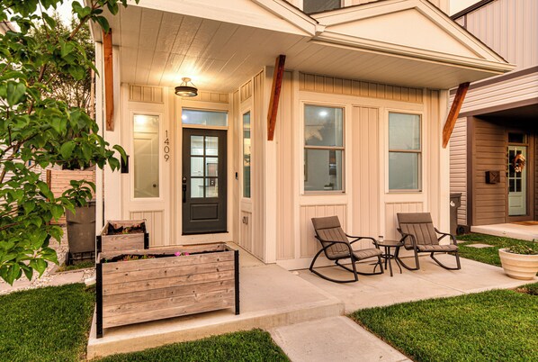 Exterior detail - Backyard Retreat~5 Min to Lucas Oil~Spacious Indy Home for Groups (Indianapolis)