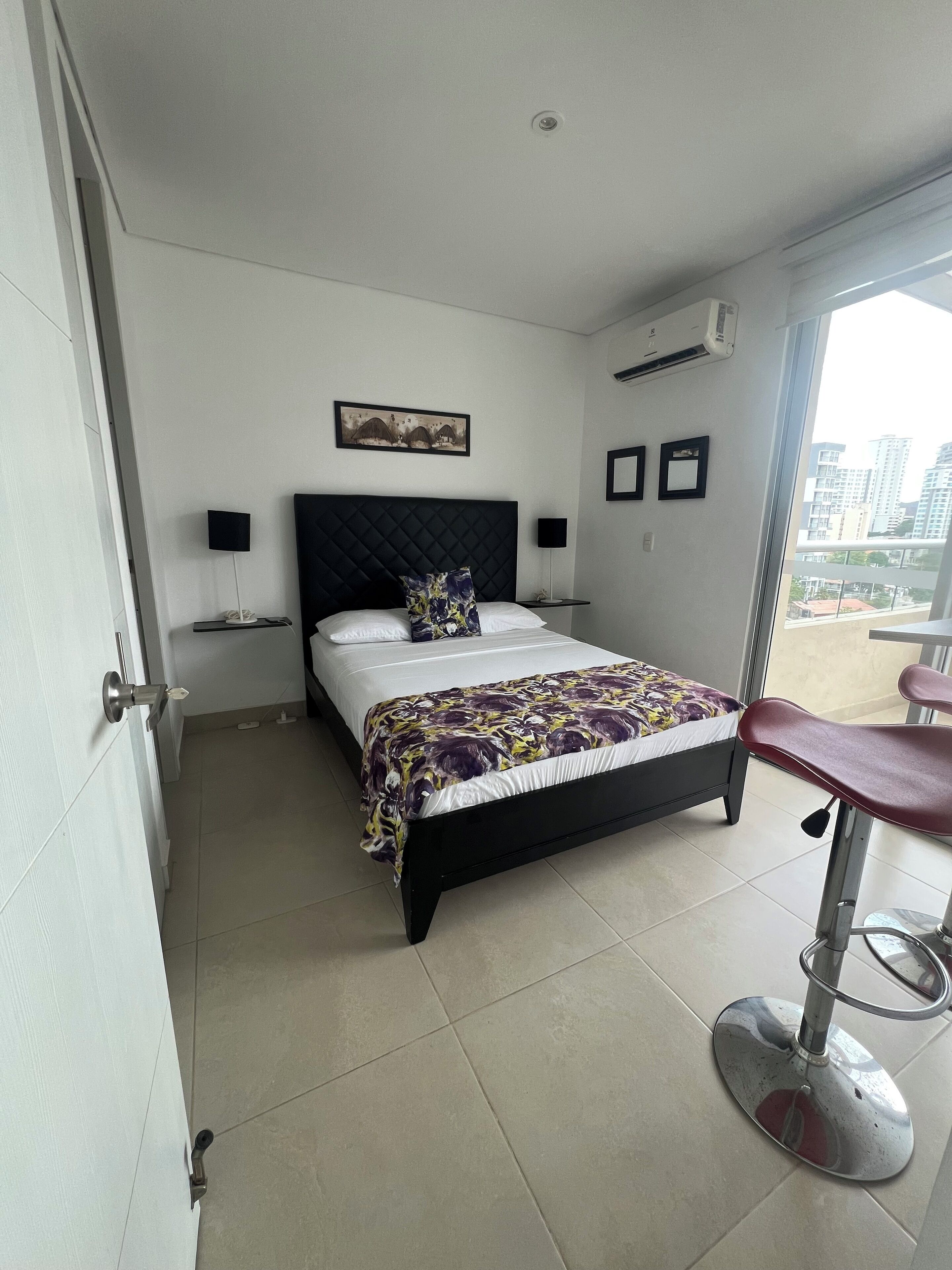 2 makuuhuonetta, Wi-Fi, vuodevaatteet