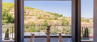 Welcoming 5-bedroom villa in Maliq