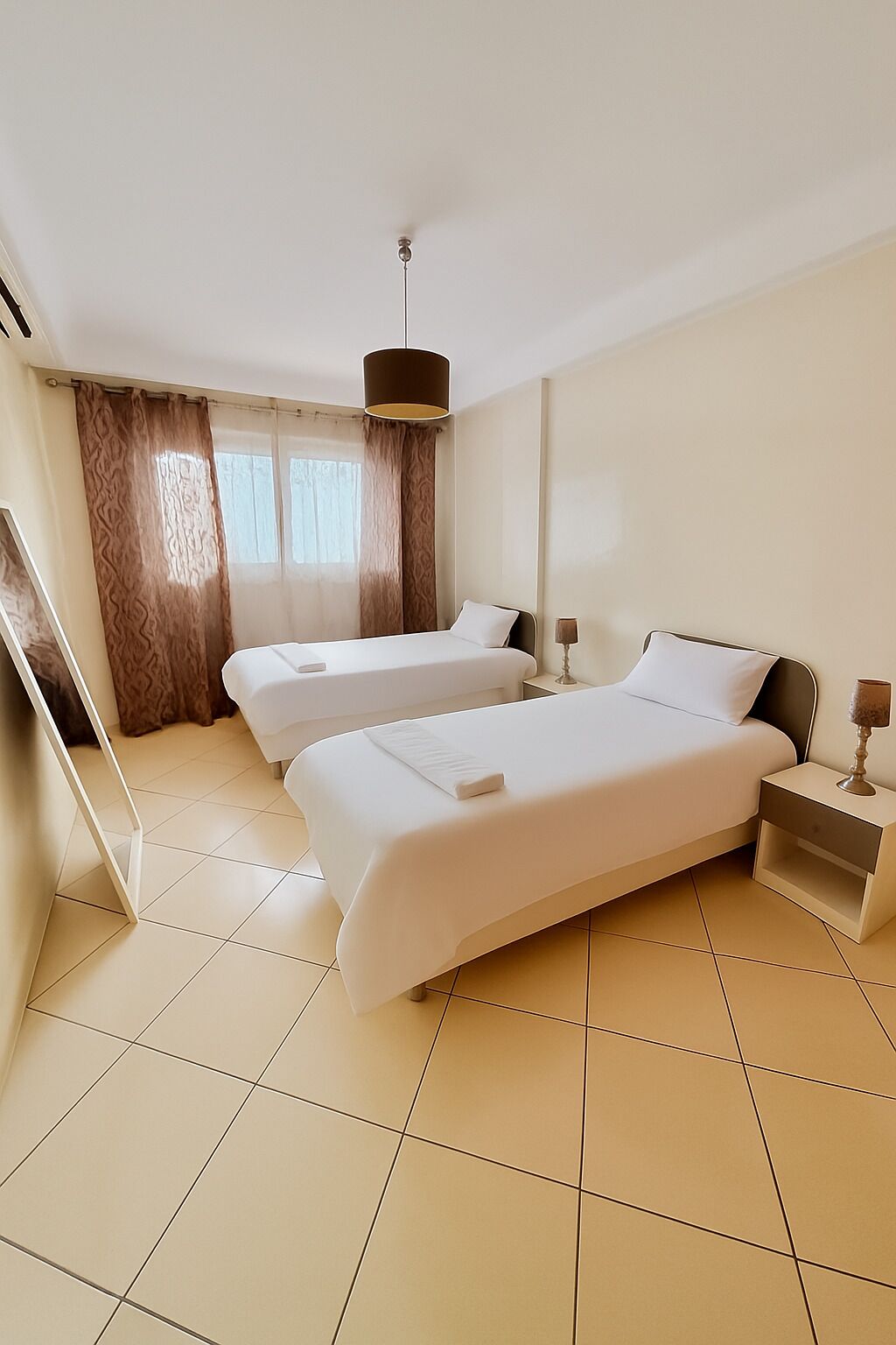 2 bedrooms, iron/ironing board, WiFi, bed sheets