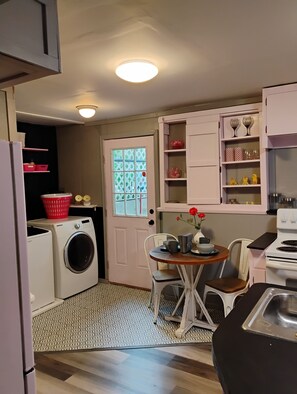 Microwave, oven, stovetop, dishwasher