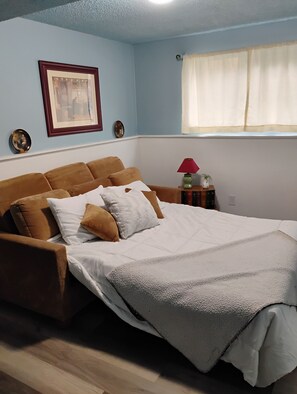 2 bedrooms, WiFi, bed sheets