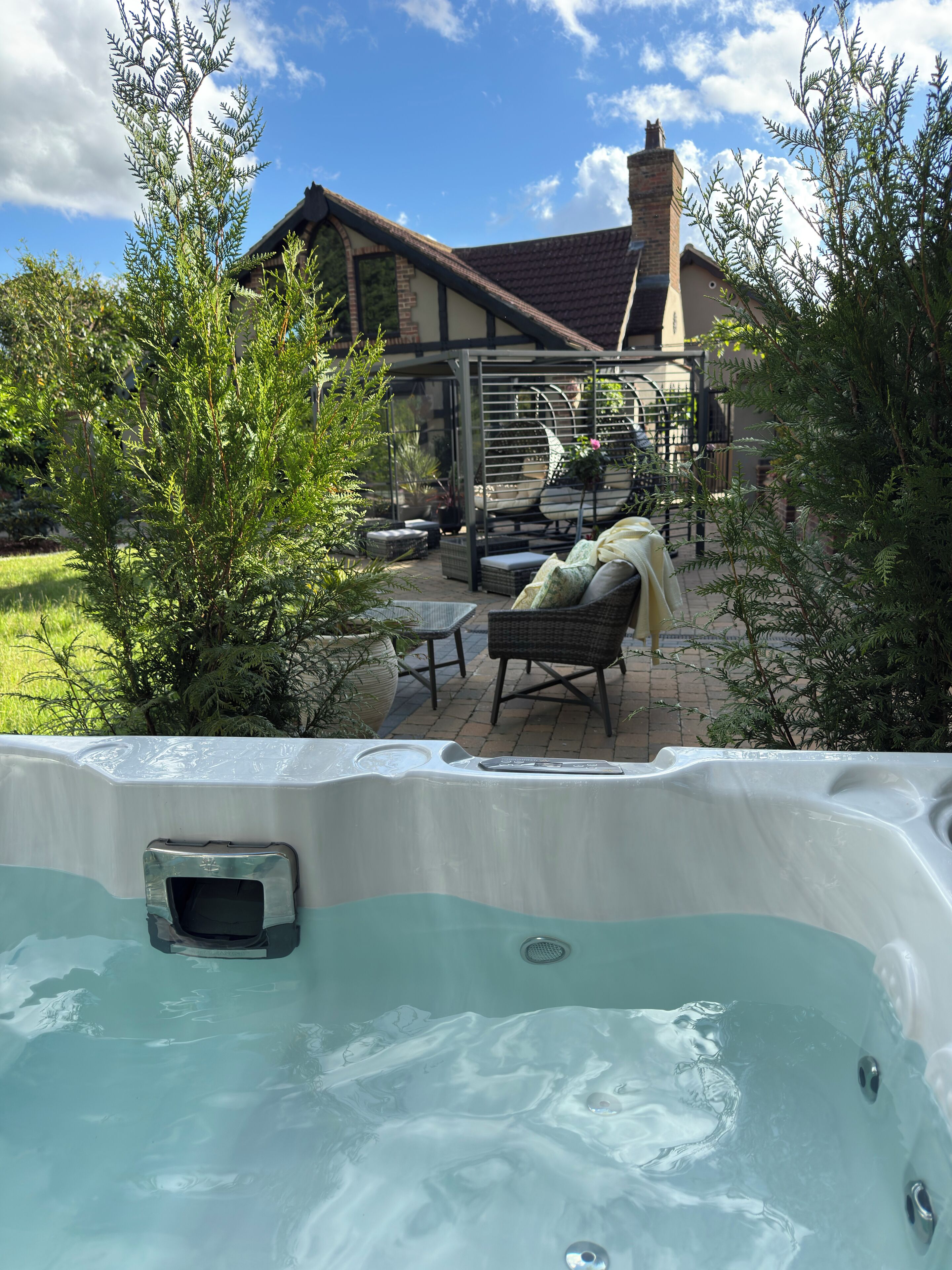 Bain à remous extérieur