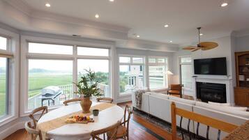 House (1 Bedroom) | Interior