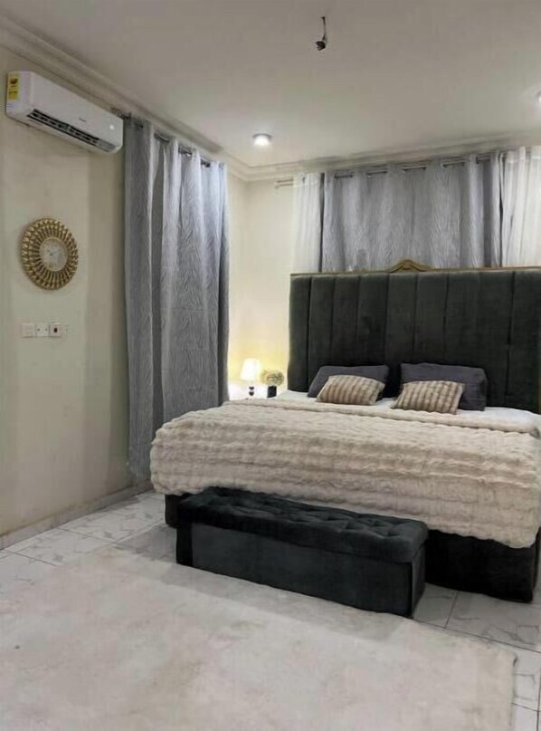 1 室のベッドルーム、インターネット、ベッドシーツ