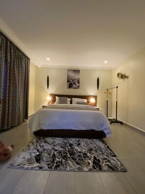 Wi-Fi de cortesia, roupa de cama