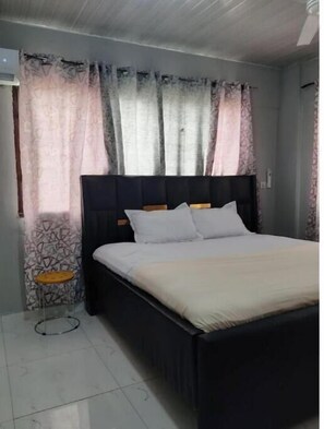 1 bedroom, internet, bed sheets