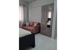 1 camera, accesso a Internet, lenzuola