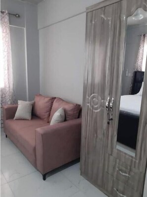 1 habitación, internet y ropa de cama 
