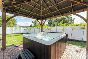 Terrace/patio - Anime House (Orlando)