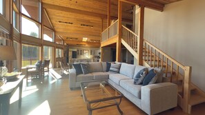 Smart TV, table tennis