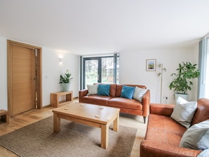 Living area - The Barn (Bishops Castle)