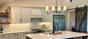 Oasis at the Lake with Stunning View of Lake Cumberland, Woodson Bend