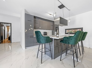 Fridge, microwave, oven, stovetop - Villa Pool House Fancy - Villa With Private Pool (Labin)